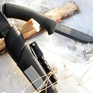 The Morakniv Bushcraft Survival knife